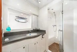 Sunbird 72 photo 34